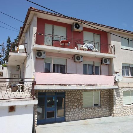 Apartments And Rooms With Parking Space Mali Lošinj Dış mekan fotoğraf