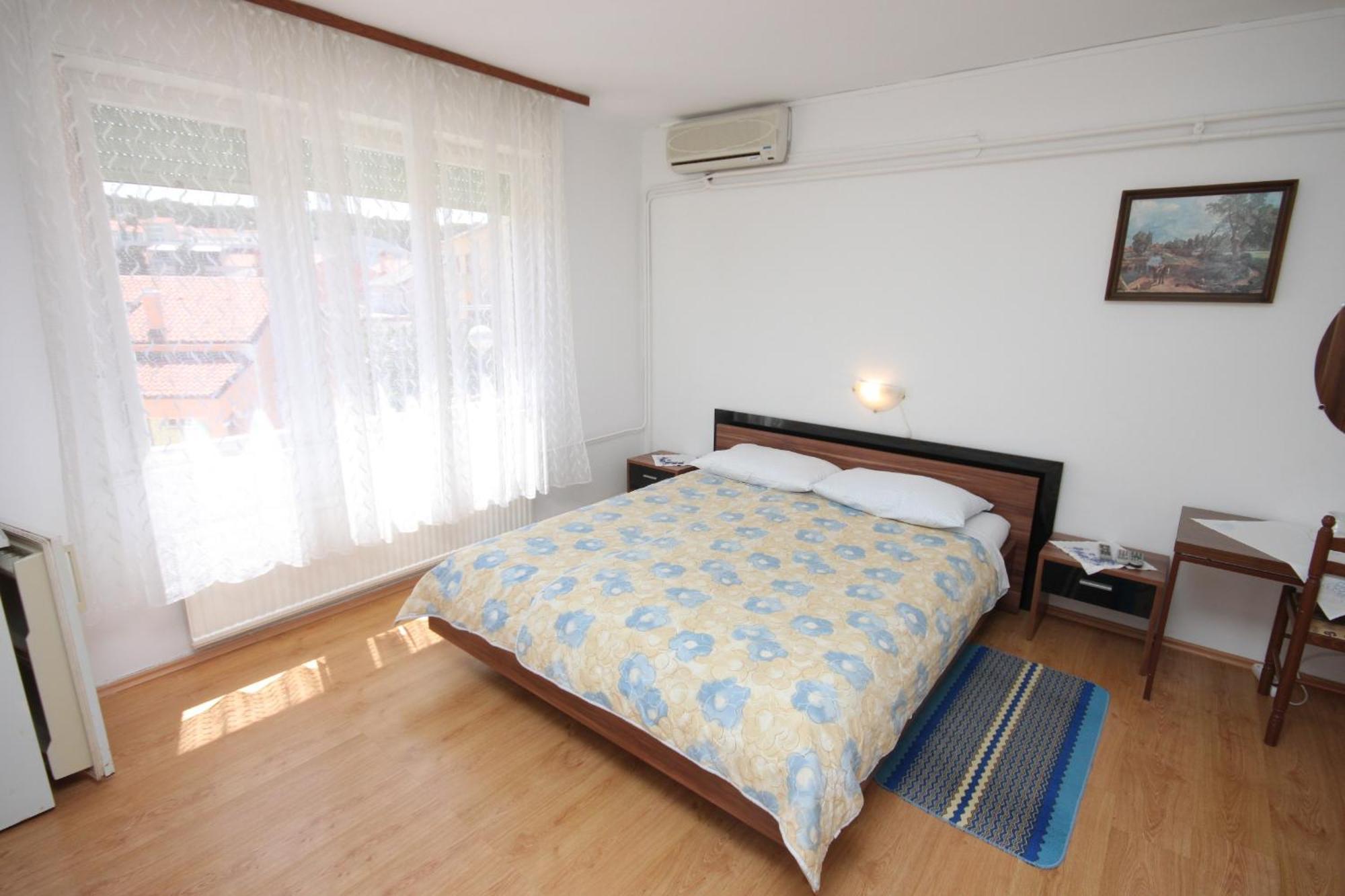 Apartments And Rooms With Parking Space Mali Lošinj Dış mekan fotoğraf