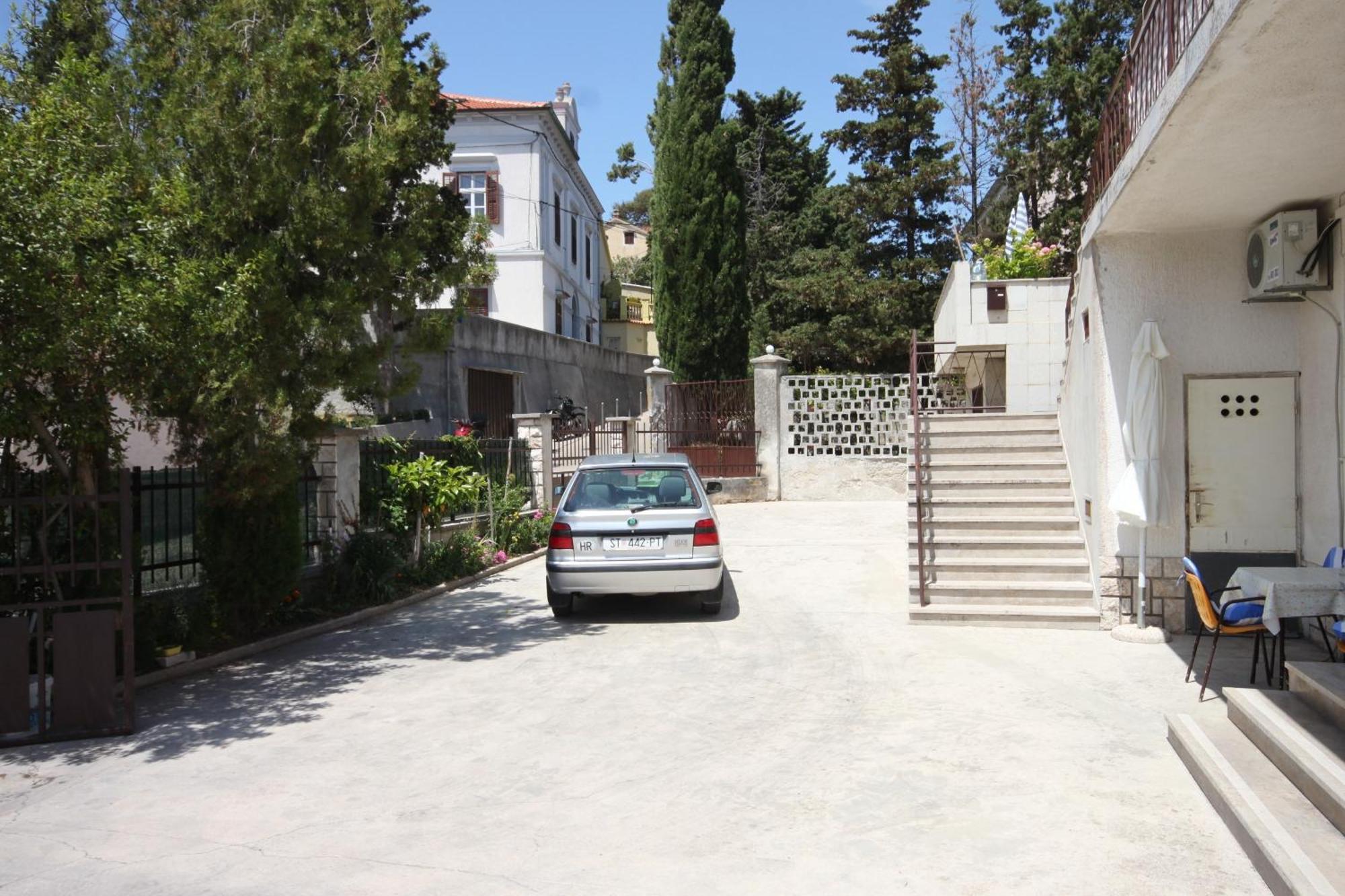 Apartments And Rooms With Parking Space Mali Lošinj Dış mekan fotoğraf