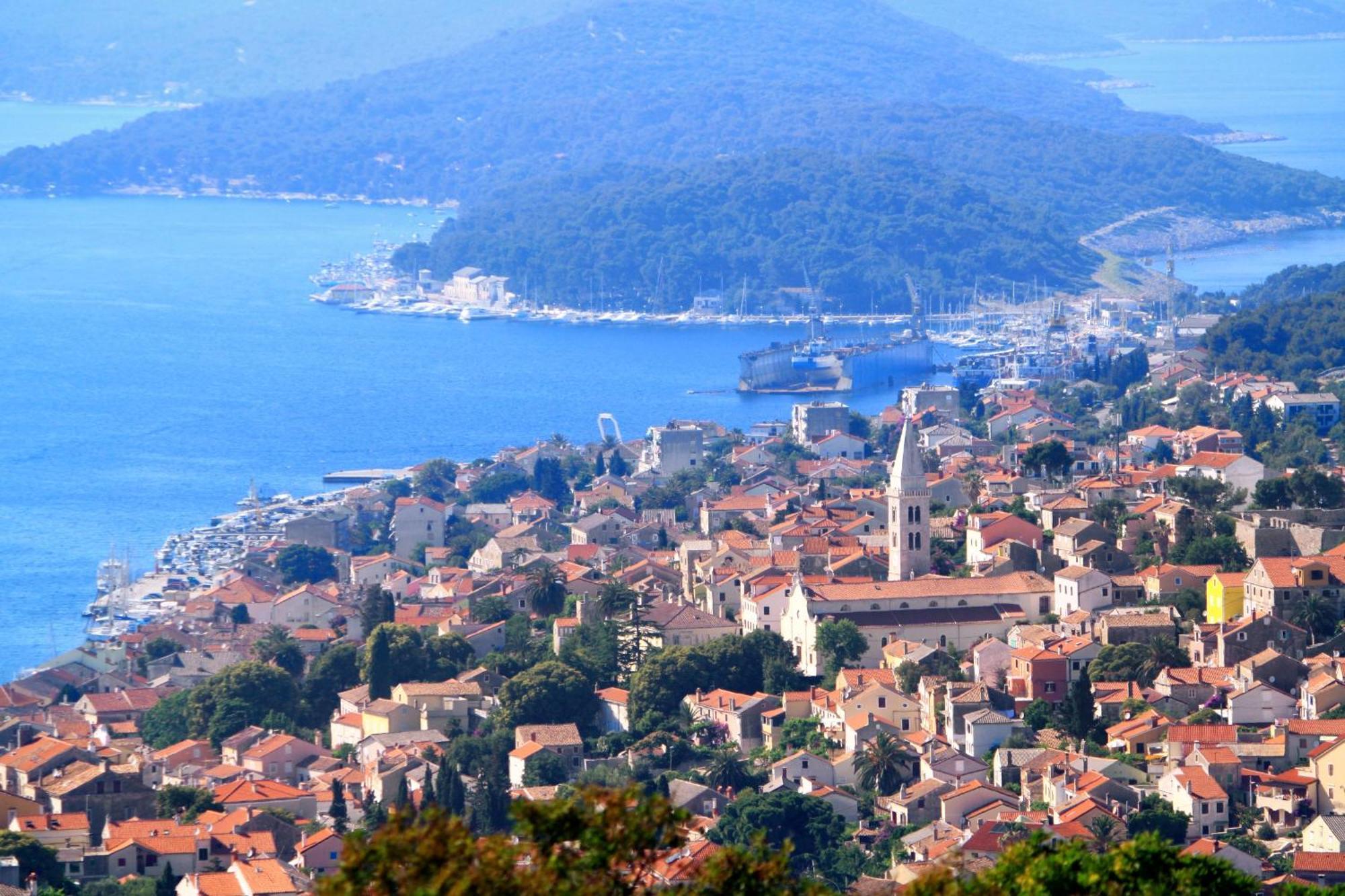 Apartments And Rooms With Parking Space Mali Lošinj Dış mekan fotoğraf
