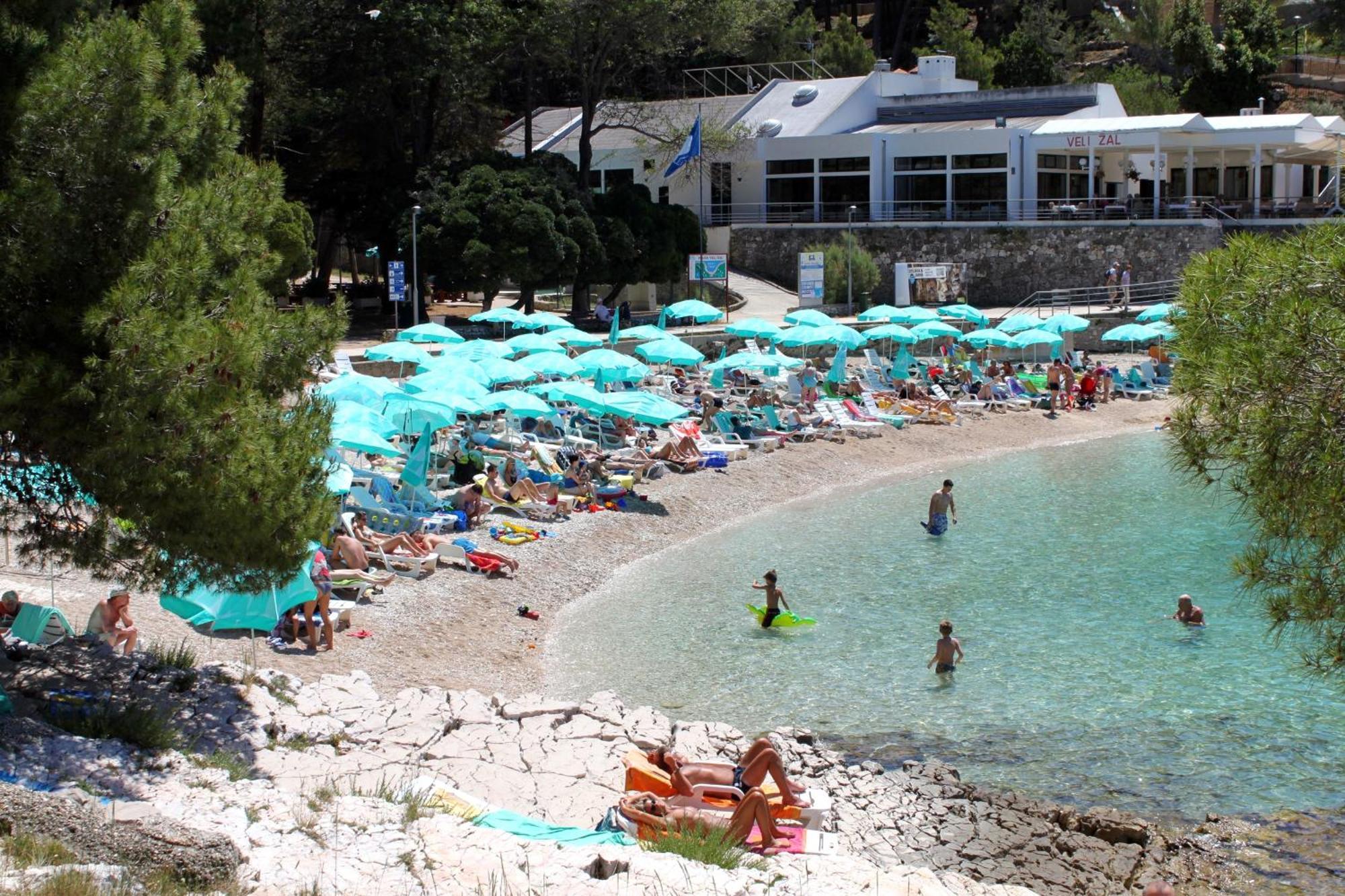 Apartments And Rooms With Parking Space Mali Lošinj Dış mekan fotoğraf