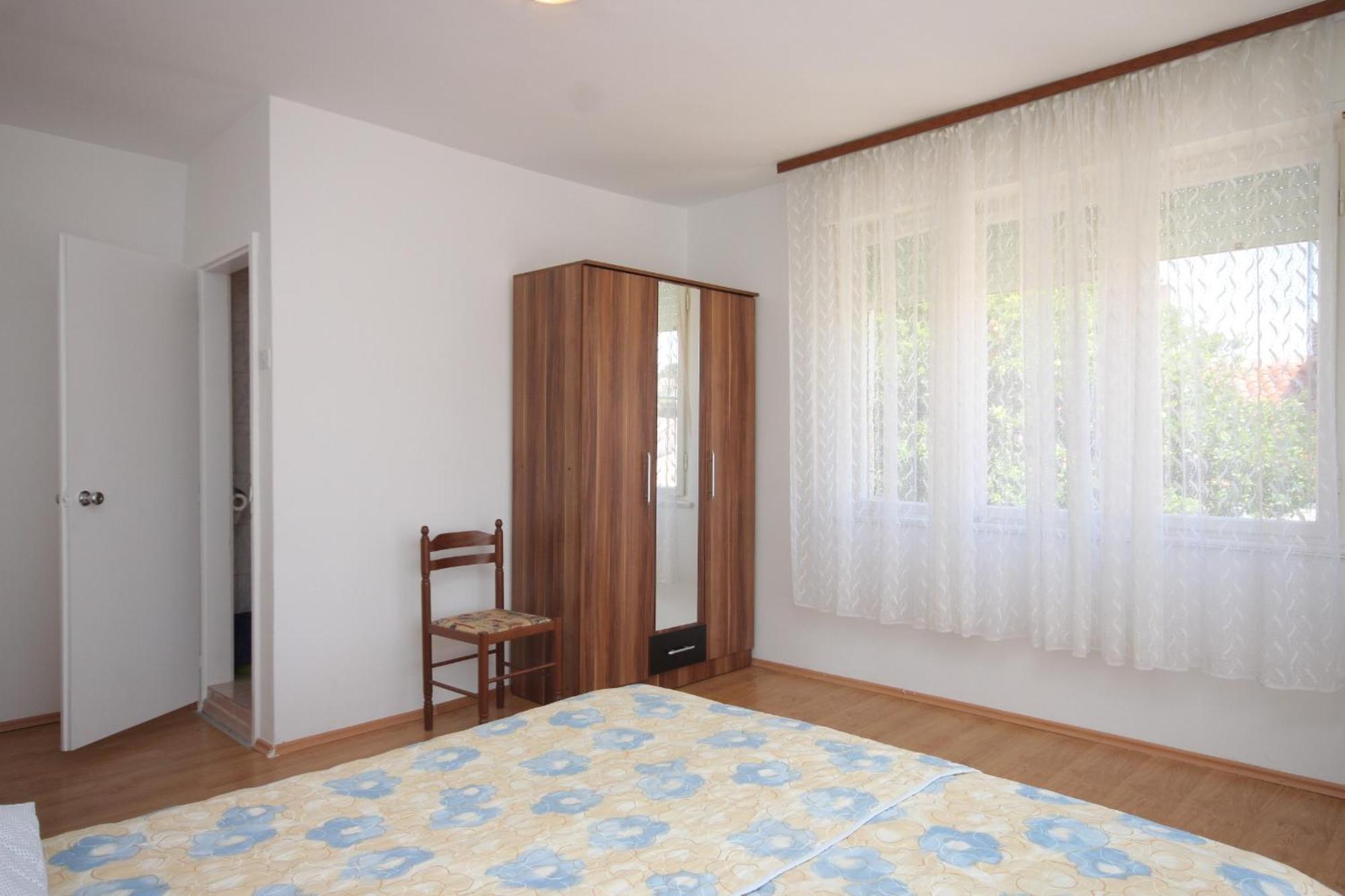 Apartments And Rooms With Parking Space Mali Lošinj Oda fotoğraf